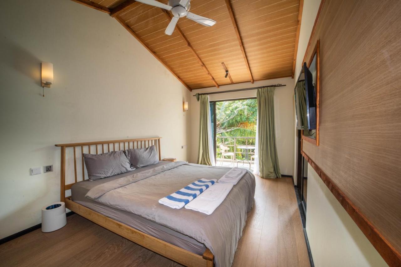 Rasdhoo Dive Lodge Exterior photo