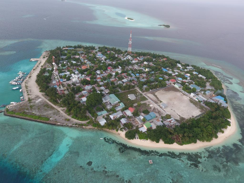 Rasdhoo Dive Lodge Exterior photo